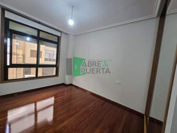 PISO EN VENTA EN LA CALLE RÍO DEVA