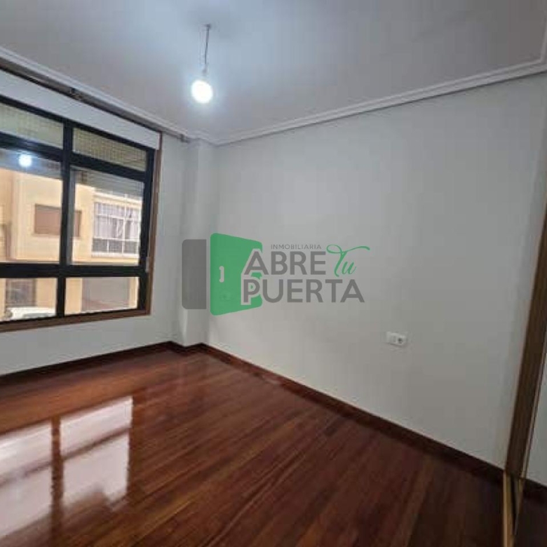 PISO EN VENTA EN LA CALLE RÍO DEVA