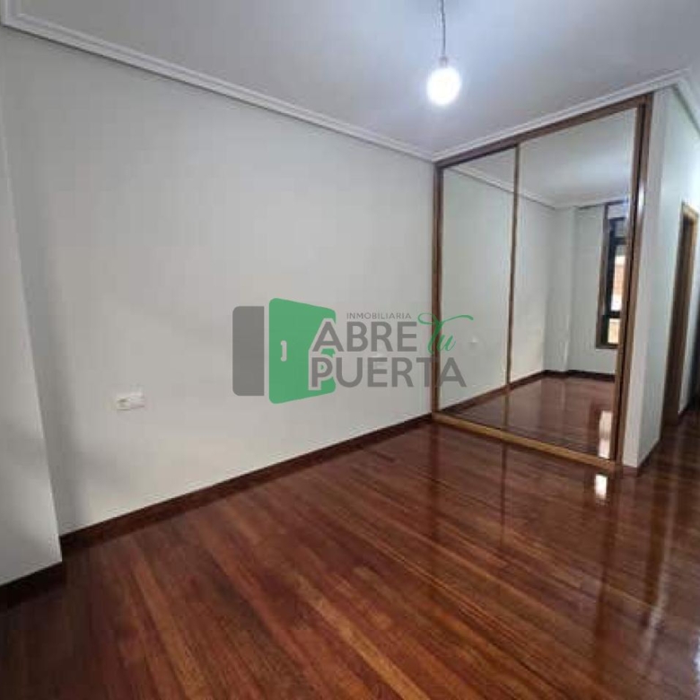 PISO EN VENTA EN LA CALLE RÍO DEVA