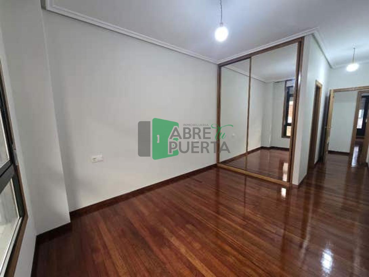 177909096117900171110_177909000532 PISO EN VENTA EN LA CALLE RÍO DEVA