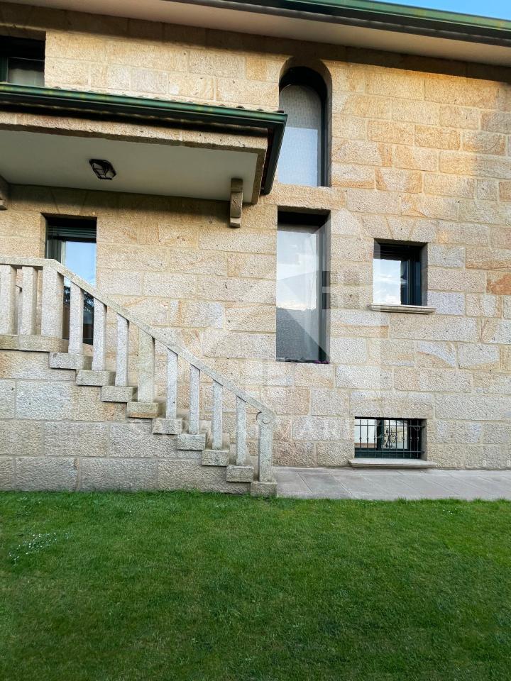 177919100602200041087_174629143575 SE VENDE CASA O CHALET DE PIEDRA CON 5 HABITACIONES Y CON VISTAS A LA RIA PROXIMO A PONTEVEDRA