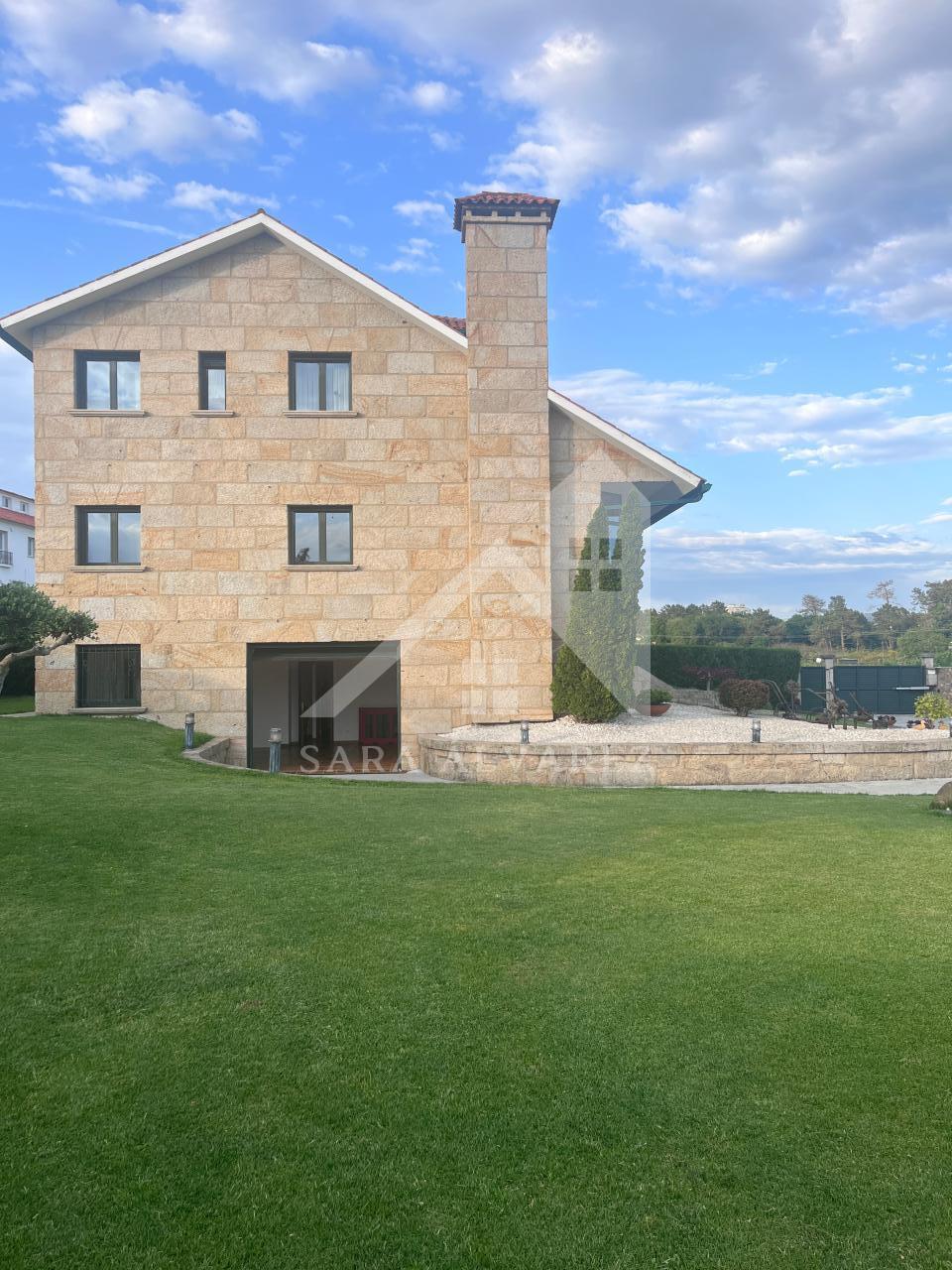 177919100943700041087_174650620364 SE VENDE CASA O CHALET DE PIEDRA CON 5 HABITACIONES Y CON VISTAS A LA RIA PROXIMO A PONTEVEDRA