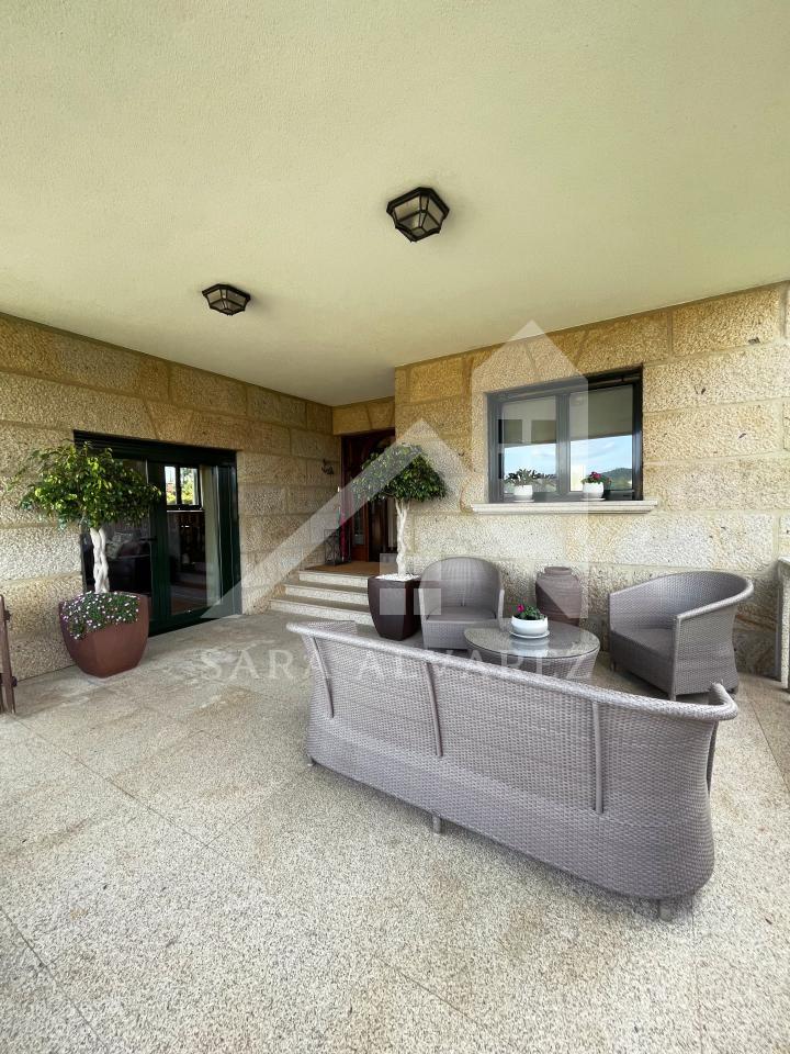 177919101357000041087_174629137942 SE VENDE CASA O CHALET DE PIEDRA CON 5 HABITACIONES Y CON VISTAS A LA RIA PROXIMO A PONTEVEDRA