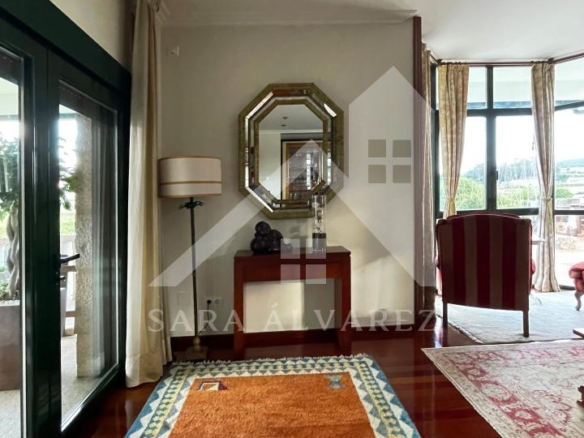 SE VENDE CASA O CHALET DE PIEDRA CON 5 HABITACIONES Y CON VISTAS A LA RIA PROXIMO A PONTEVEDRA