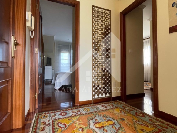 SE VENDE CASA O CHALET DE PIEDRA CON 5 HABITACIONES Y CON VISTAS A LA RIA PROXIMO A PONTEVEDRA
