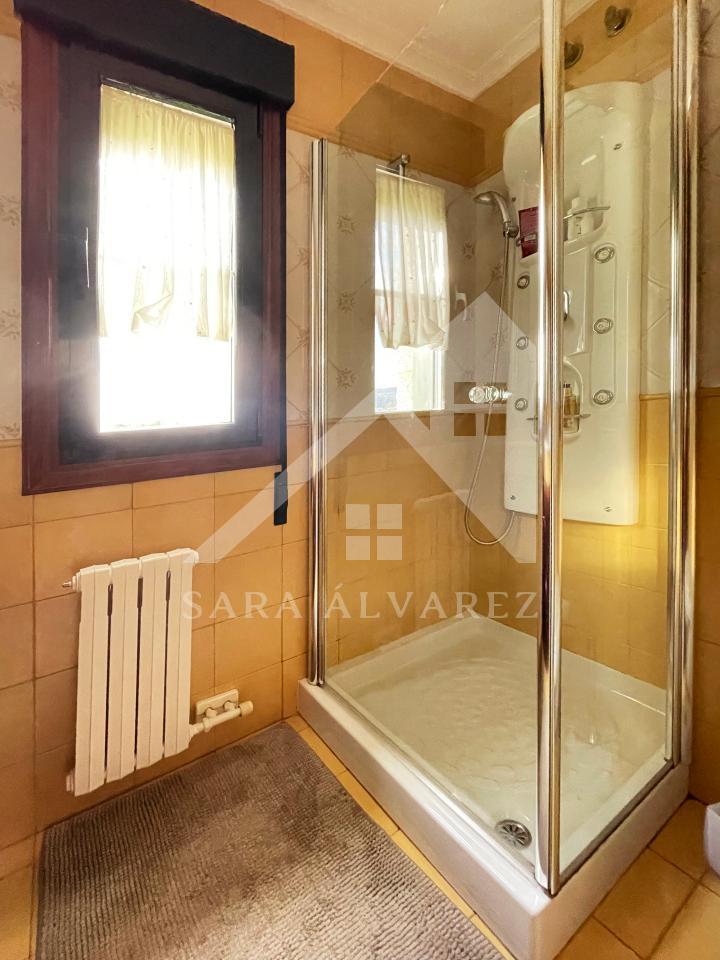177919103269700041087_174629190283 SE VENDE CASA O CHALET DE PIEDRA CON 5 HABITACIONES Y CON VISTAS A LA RIA PROXIMO A PONTEVEDRA