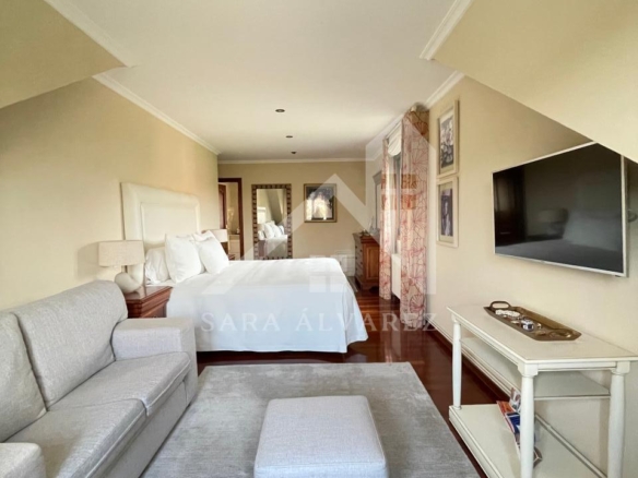 SE VENDE CASA O CHALET DE PIEDRA CON 5 HABITACIONES Y CON VISTAS A LA RIA PROXIMO A PONTEVEDRA