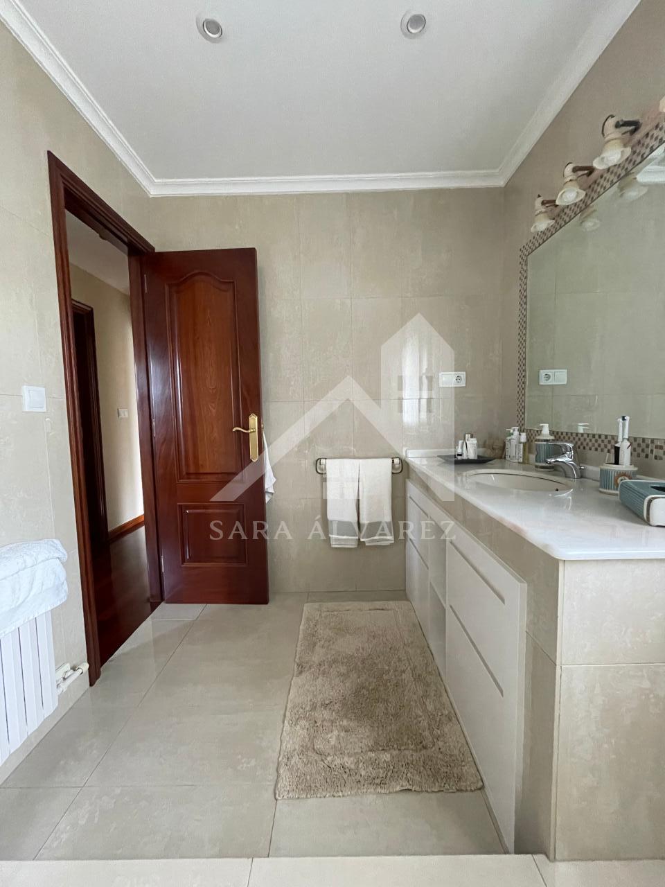 177919105071100041087_174650638518 SE VENDE CASA O CHALET DE PIEDRA CON 5 HABITACIONES Y CON VISTAS A LA RIA PROXIMO A PONTEVEDRA