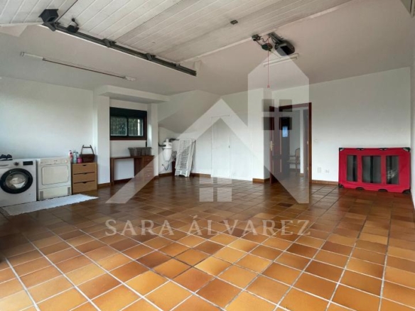 SE VENDE CASA O CHALET DE PIEDRA CON 5 HABITACIONES Y CON VISTAS A LA RIA PROXIMO A PONTEVEDRA