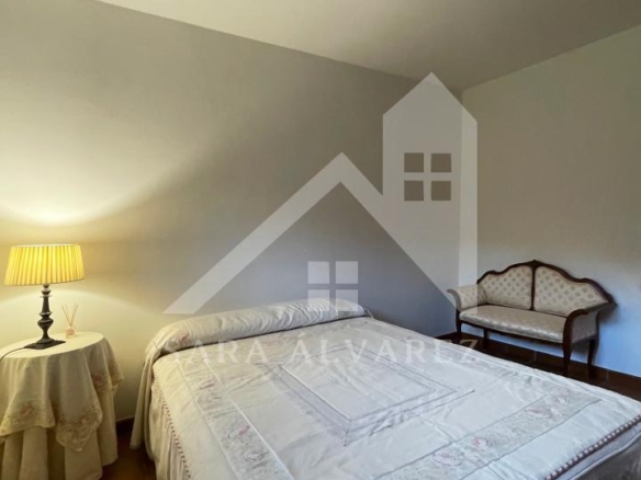 SE VENDE CASA O CHALET DE PIEDRA CON 5 HABITACIONES Y CON VISTAS A LA RIA PROXIMO A PONTEVEDRA