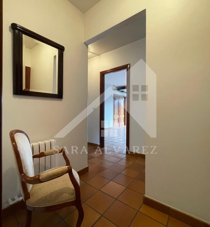 SE VENDE CASA O CHALET DE PIEDRA CON 5 HABITACIONES Y CON VISTAS A LA RIA PROXIMO A PONTEVEDRA