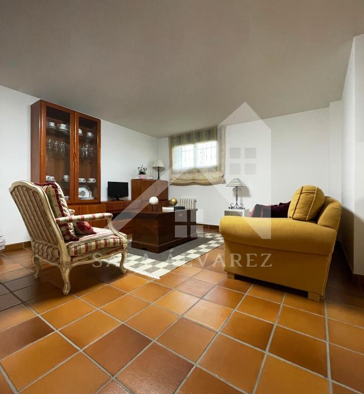 SE VENDE CASA O CHALET DE PIEDRA CON 5 HABITACIONES Y CON VISTAS A LA RIA PROXIMO A PONTEVEDRA