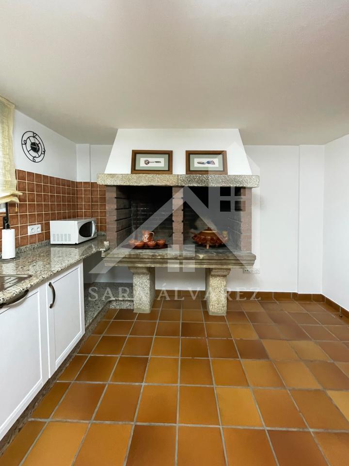 177919106212500041087_174629204925 SE VENDE CASA O CHALET DE PIEDRA CON 5 HABITACIONES Y CON VISTAS A LA RIA PROXIMO A PONTEVEDRA