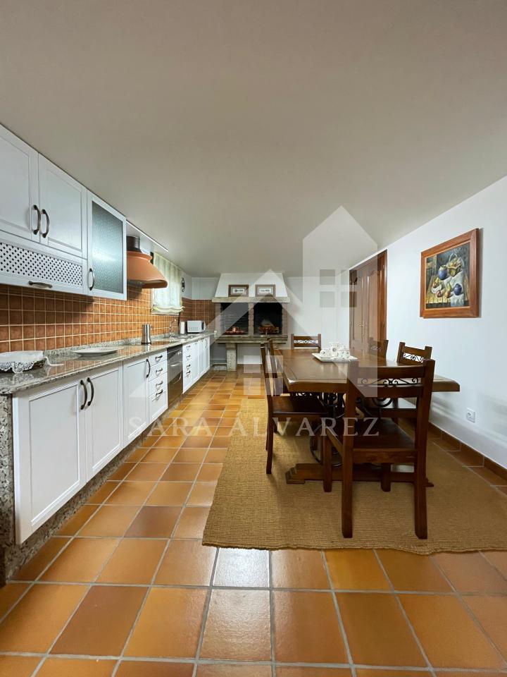 177919106242800041087_174629206212 SE VENDE CASA O CHALET DE PIEDRA CON 5 HABITACIONES Y CON VISTAS A LA RIA PROXIMO A PONTEVEDRA