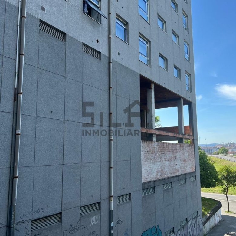 VENTA LOCAL ZONA PUENTE/PINO