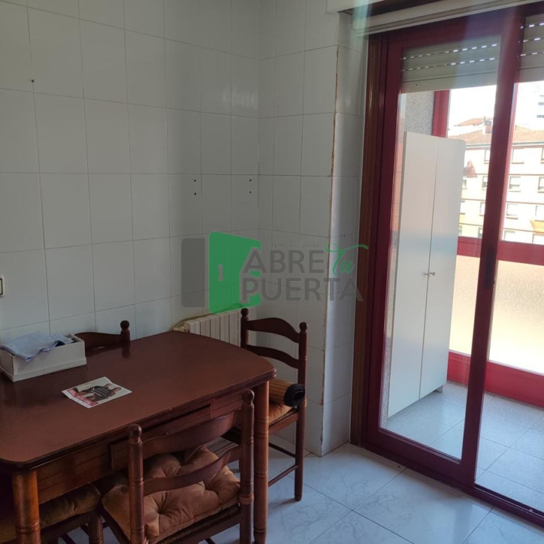 PISO EN VENTA EN SERRA MARTIÑÁ