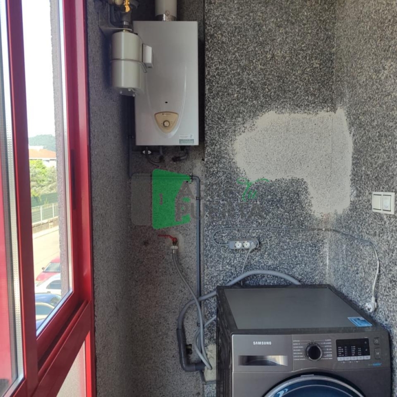 PISO EN VENTA EN SERRA MARTIÑÁ