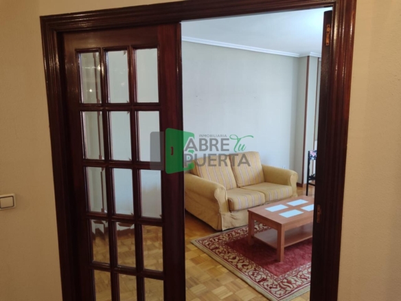 PISO EN VENTA EN SERRA MARTIÑÁ