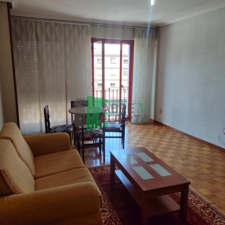 PISO EN VENTA EN SERRA MARTIÑÁ
