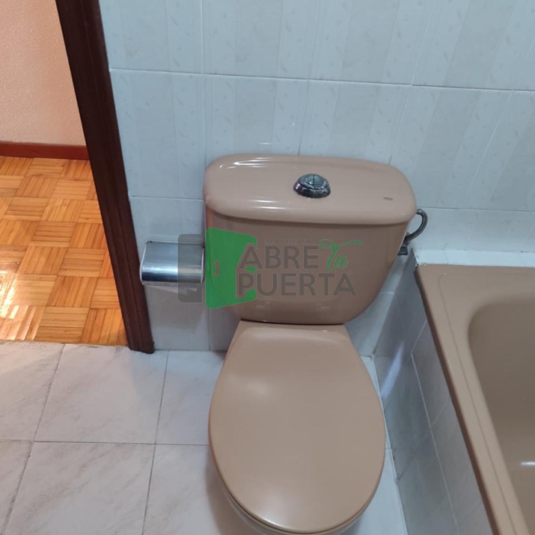 PISO EN VENTA EN SERRA MARTIÑÁ