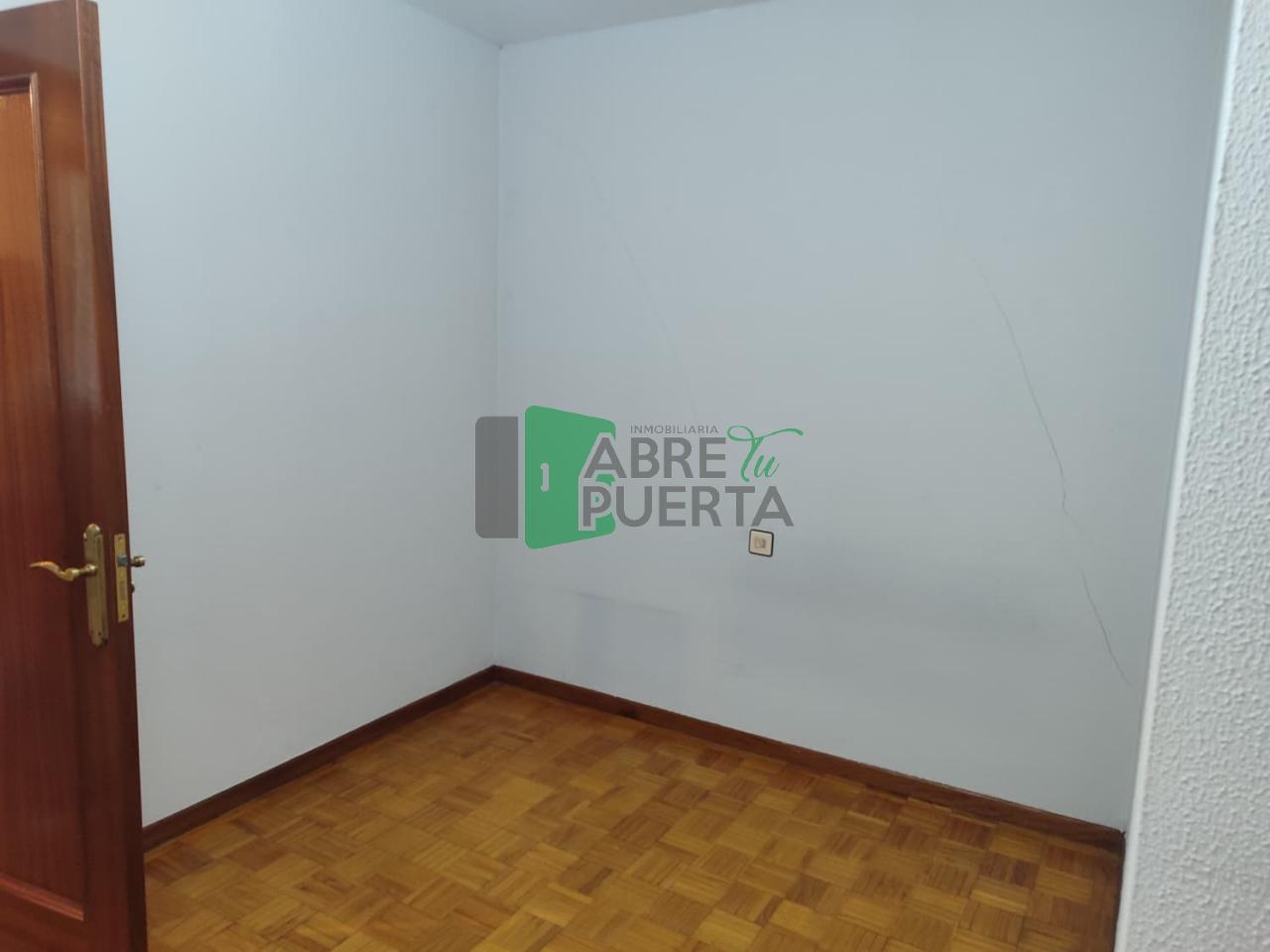177970281940600171284_177970184704 PISO EN VENTA EN SERRA MARTIÑÁ