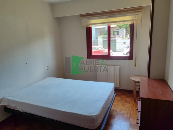 PISO EN VENTA EN SERRA MARTIÑÁ