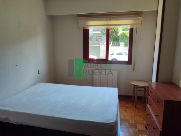 PISO EN VENTA EN SERRA MARTIÑÁ