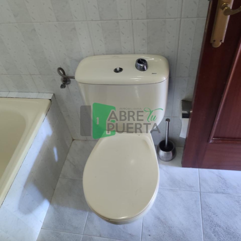 PISO EN VENTA EN SERRA MARTIÑÁ