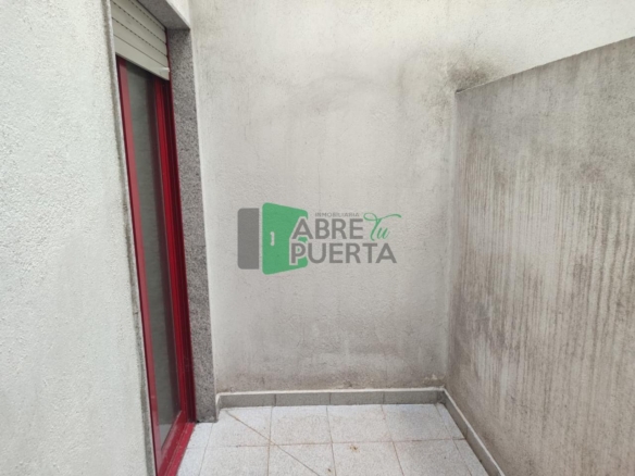 PISO EN VENTA EN SERRA MARTIÑÁ