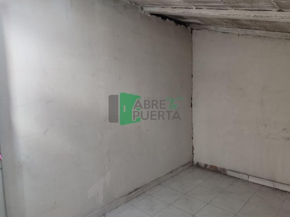 PISO EN VENTA EN SERRA MARTIÑÁ