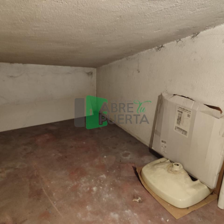 PISO EN VENTA EN SERRA MARTIÑÁ