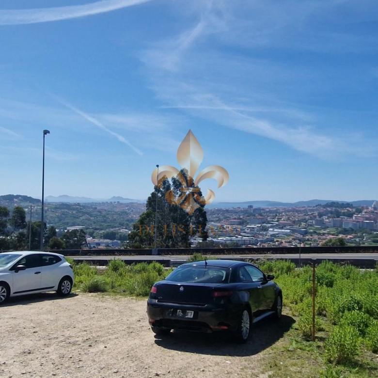 Venta de suelo urbanizable en Avenida de Madrid – Vigo