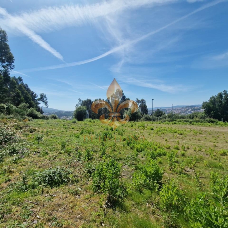 Venta de suelo urbanizable en Avenida de Madrid – Vigo