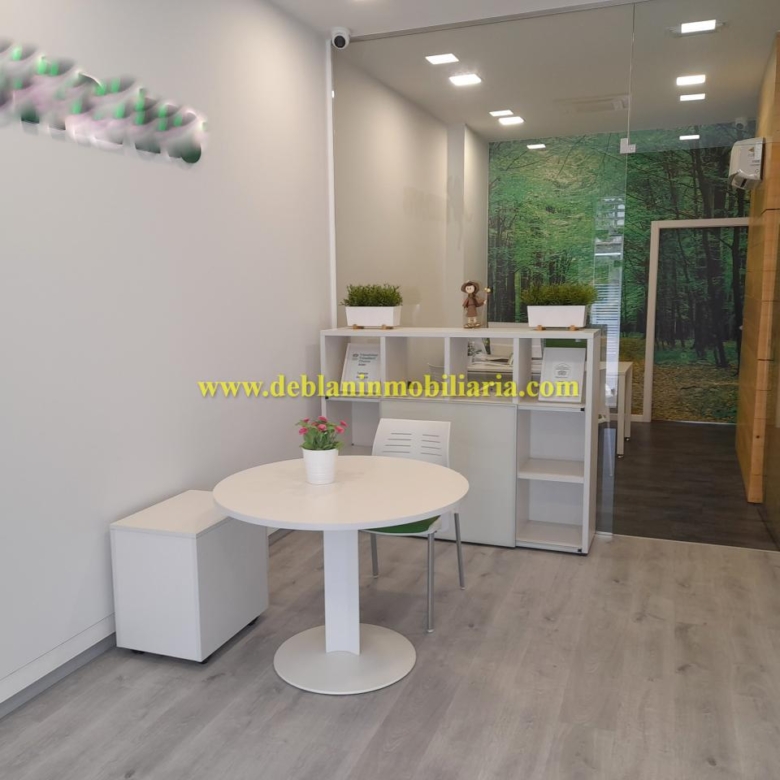 LOCAL COMERCIAL DE 35 M2, EN EL PASEO DE LA CORREDERA