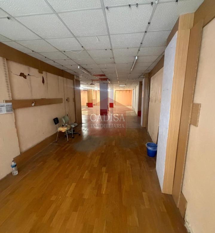 AMPLIO LOCAL EN VENTA. REF 4133