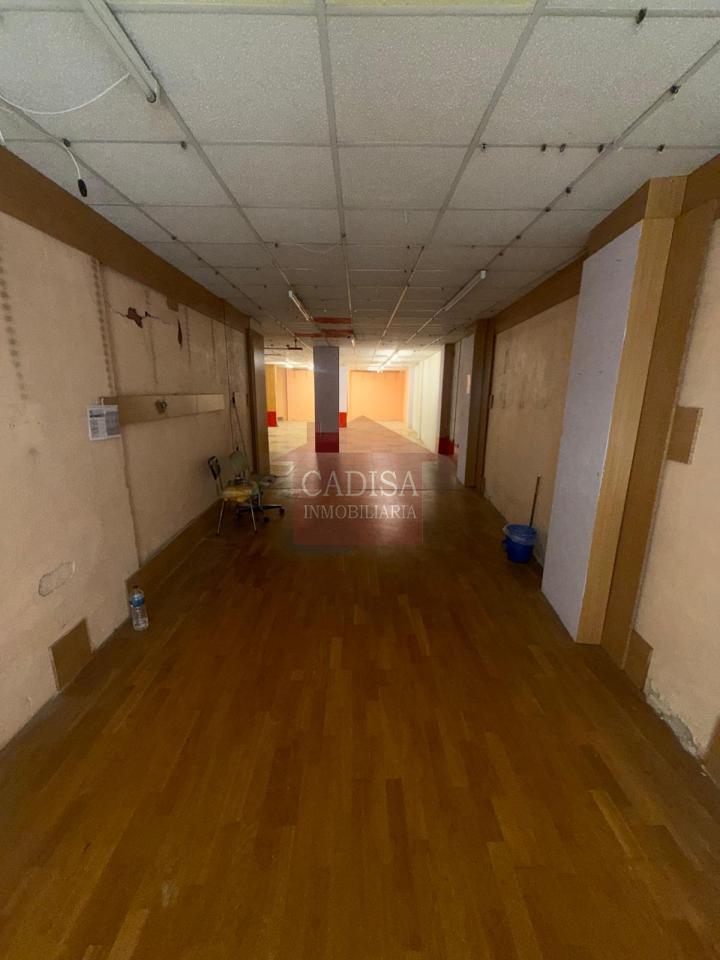 AMPLIO LOCAL EN VENTA. REF 4133