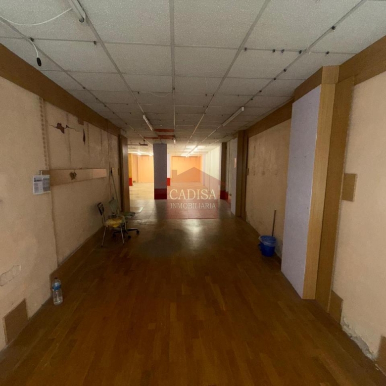 AMPLIO LOCAL EN VENTA. REF 4133