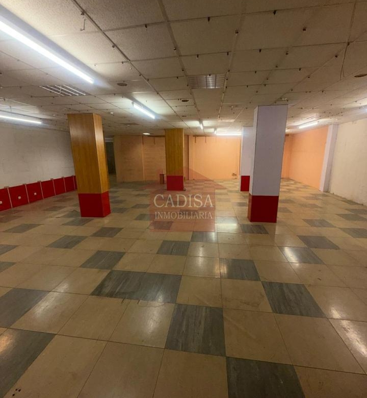 AMPLIO LOCAL EN VENTA. REF 4133