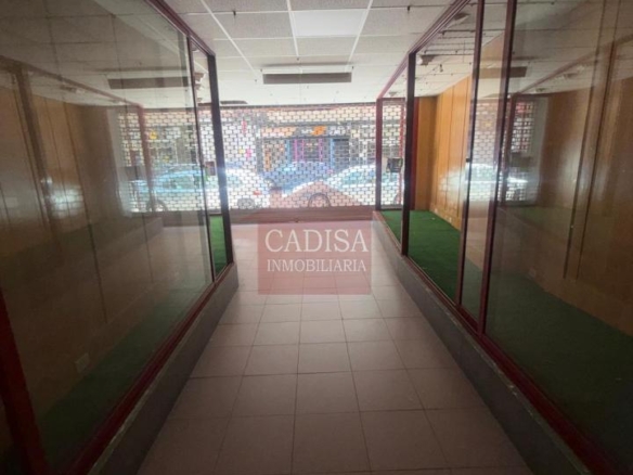AMPLIO LOCAL EN VENTA. REF 4133