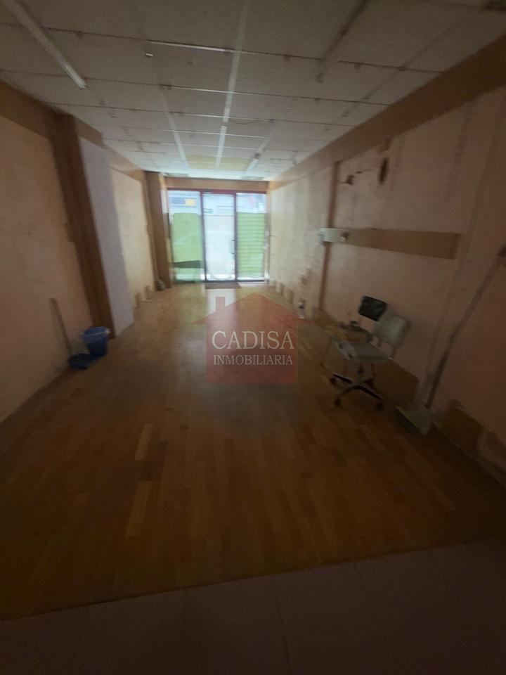 AMPLIO LOCAL EN VENTA. REF 4133