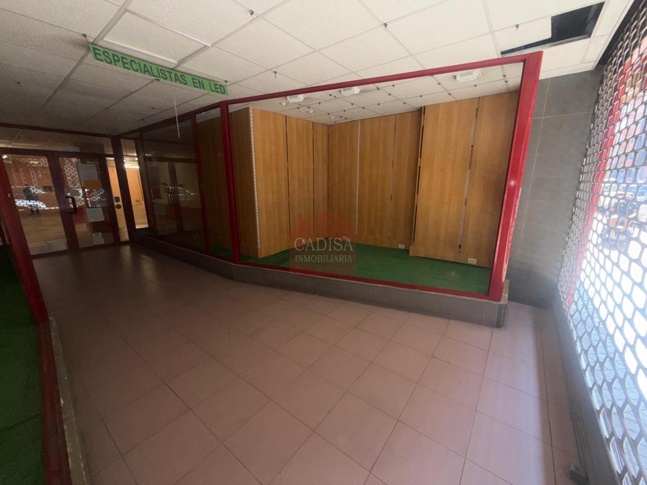 AMPLIO LOCAL EN VENTA. REF 4133