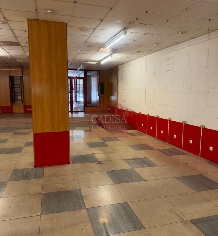 AMPLIO LOCAL EN VENTA. REF 4133