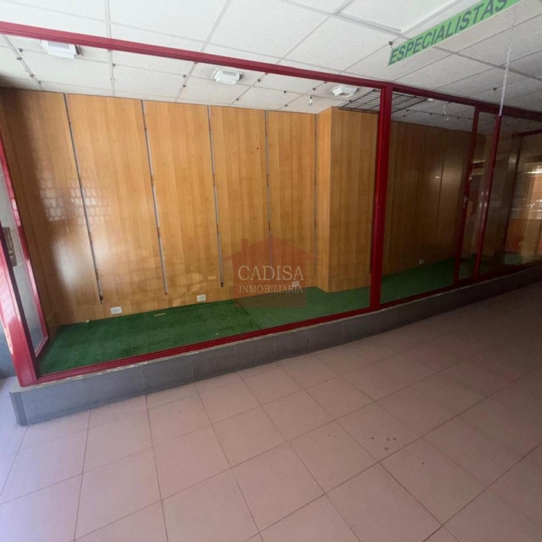 AMPLIO LOCAL EN VENTA. REF 4133