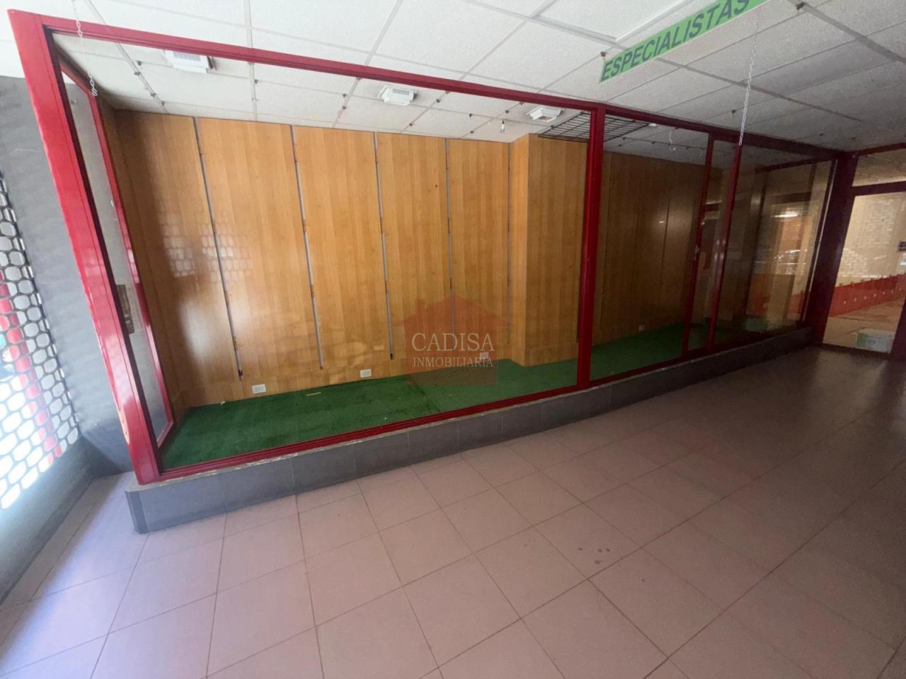 AMPLIO LOCAL EN VENTA. REF 4133
