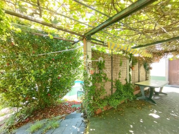 CASA DE PIEDRA DE DOS PLANTAS EN ESMELLE – PARA ENTRAR A VIVIR –