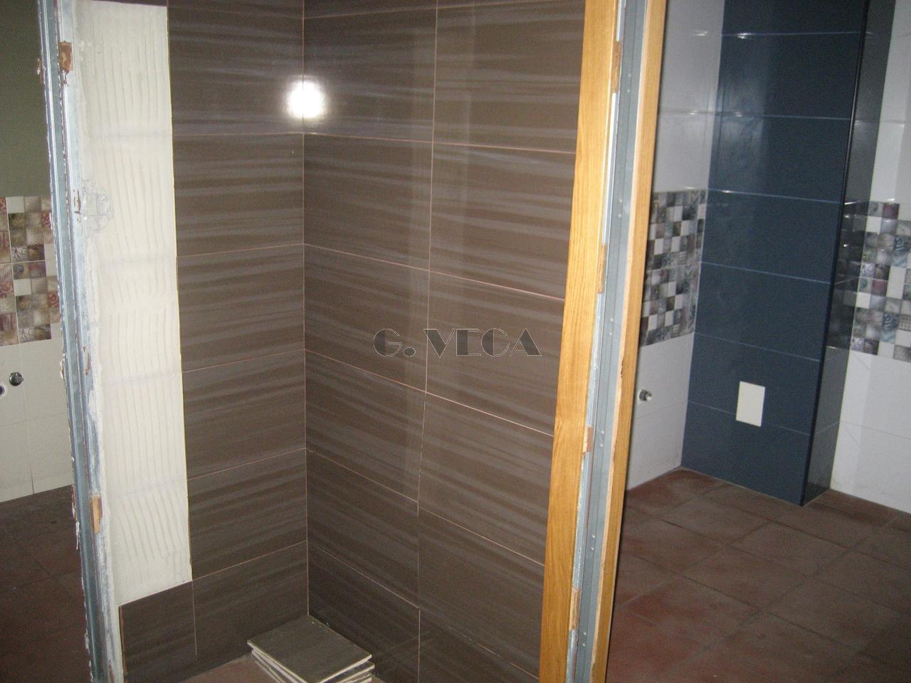 178047458086100029371_178047429636 Bajo en alquiler en laplaza de la Independencia. Ideal hostelería.