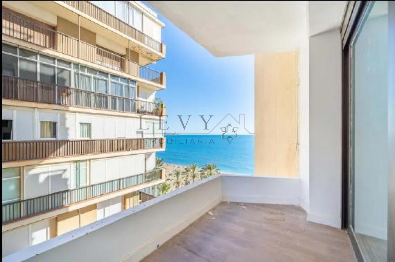 178048456887900171483_178048398188 Vistas al mar en LA MALAGUETA
