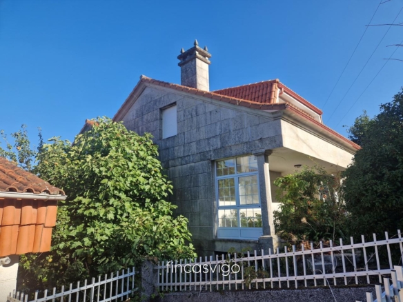 Preciosa casa de piedra en Gomesende (Ourense)