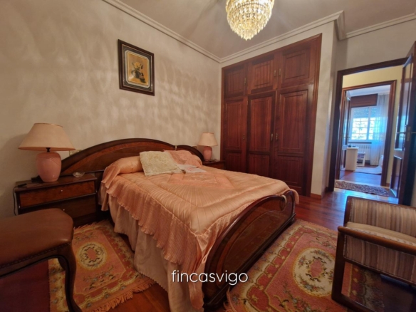 Preciosa casa de piedra en Gomesende (Ourense)