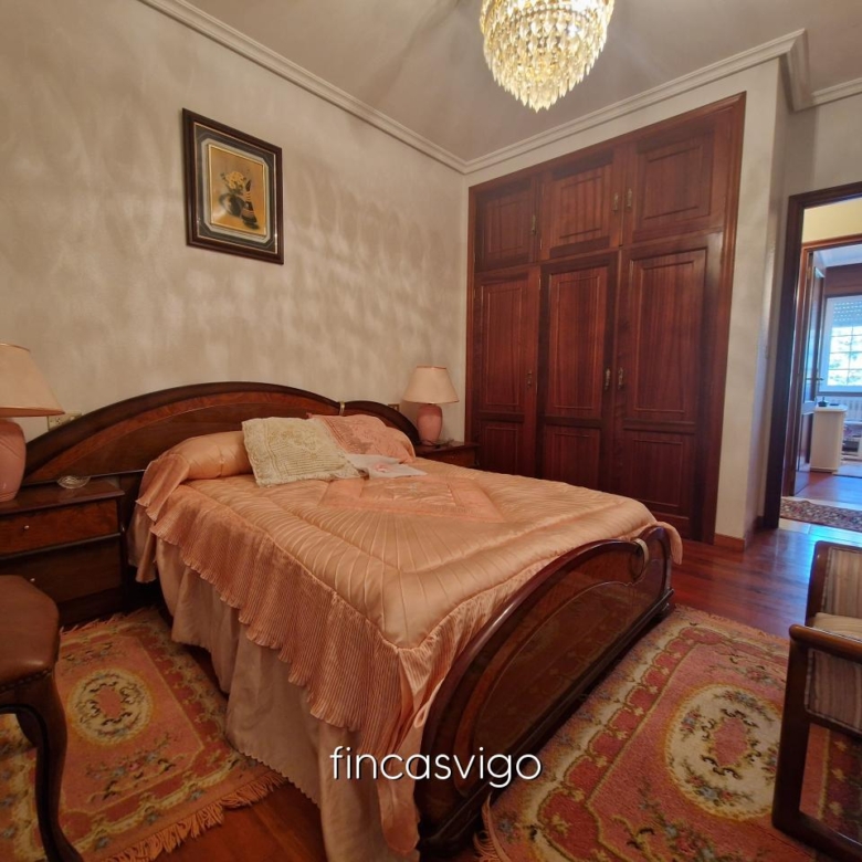 Preciosa casa de piedra en Gomesende (Ourense)